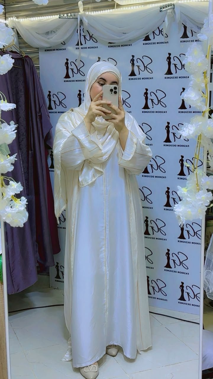 Robe blanche pour femme SG Fashion à Casablanca